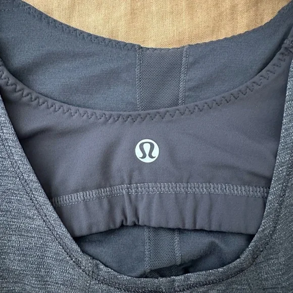 Lululemon Run For Your Life tank - Picture 3 of 5